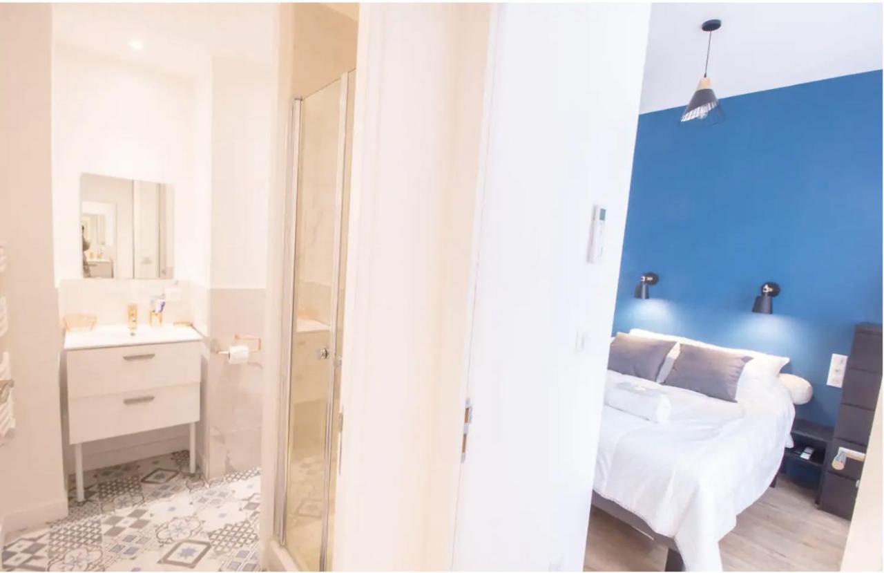 Bel appartement idéalement situé - Tour Eiffel Parigi Esterno foto