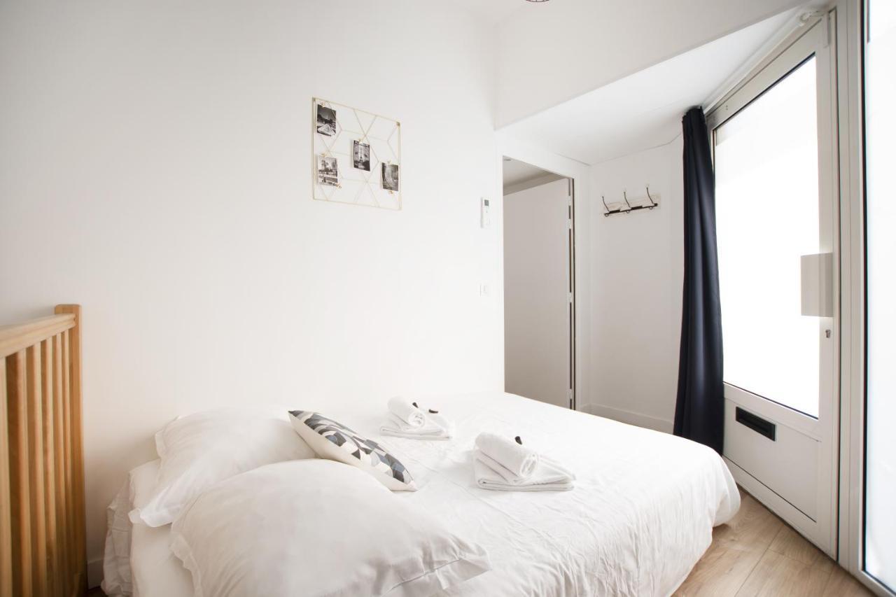 Bel appartement idéalement situé - Tour Eiffel Parigi Esterno foto